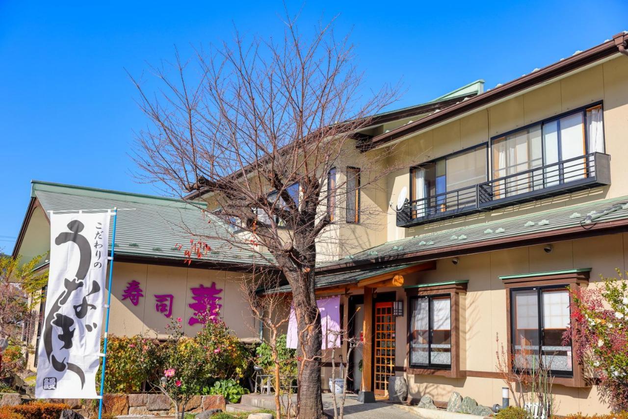 Hotel 赤富士亭 à Fujiyoshida Extérieur photo